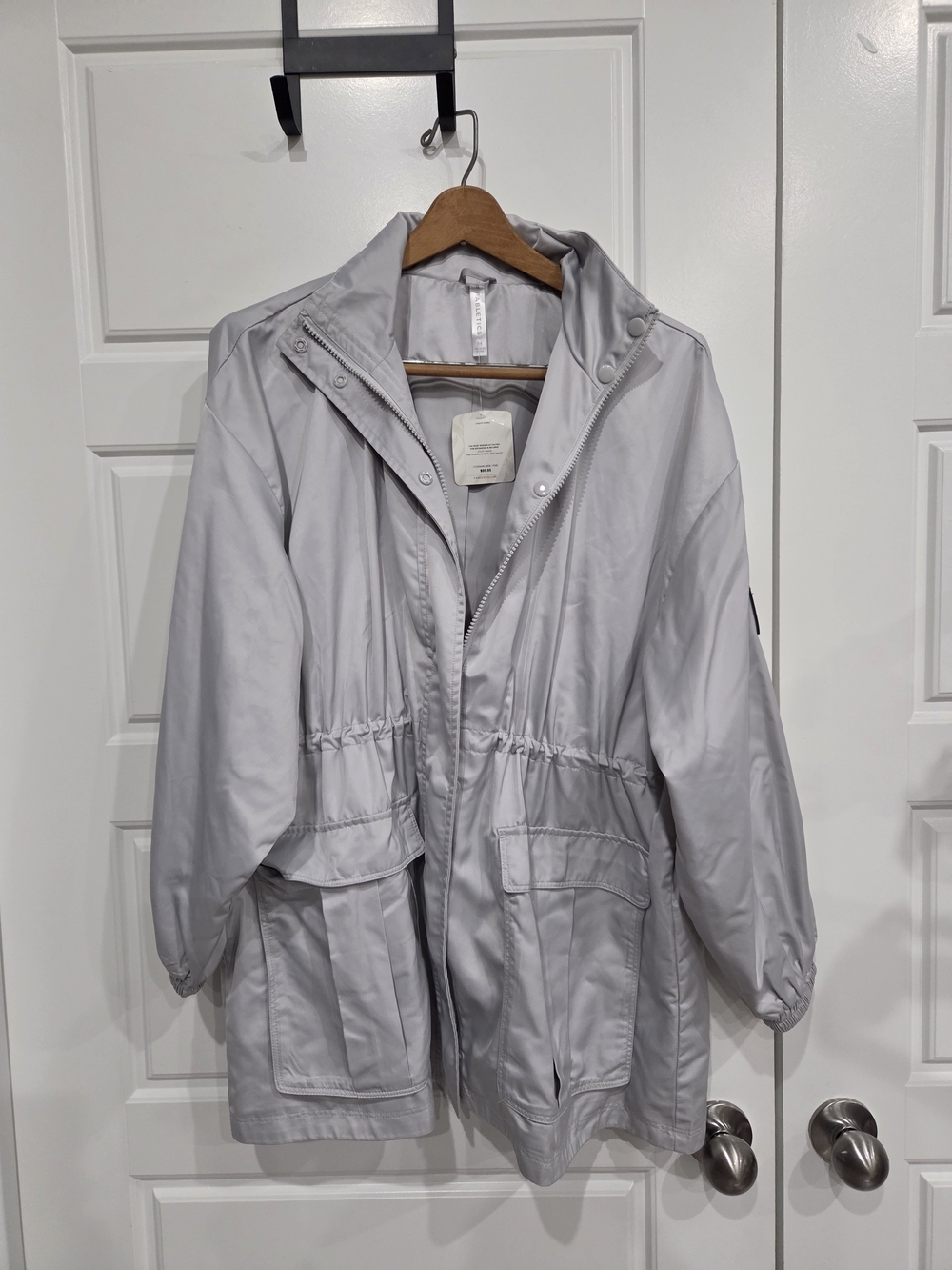 Fabletics Light Gray Utility Jacket with Drawcord Waist Size Medium NWT - Picture 4 of 5